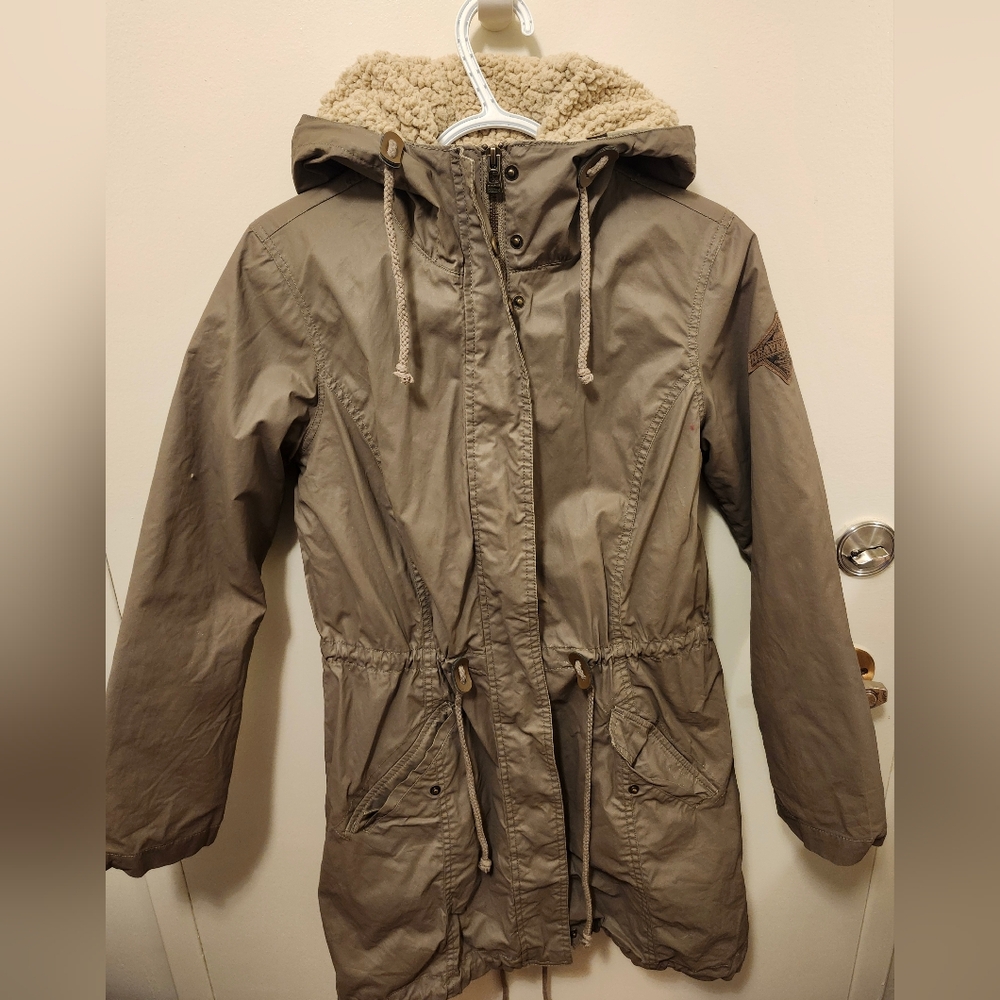 BEAVER CANOE Double Layered Coat, Olive Colour, EUC, Size S